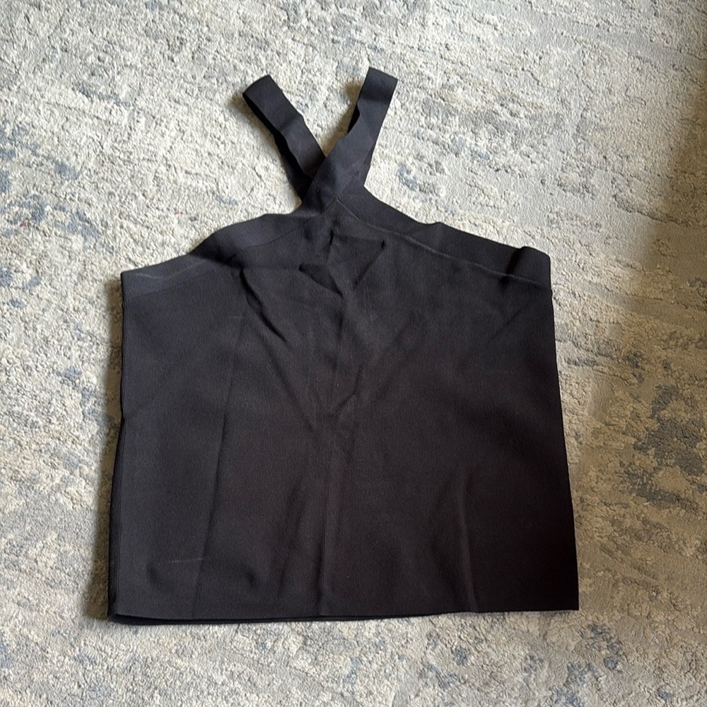 Fitted Black halterneck sweater-tank in Supersculpt yarn